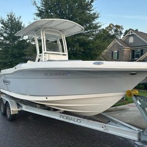 2022 Robalo R200 - 150HP Yamaha F150 Engine - 2022 Coyote Dual Axel Trailer