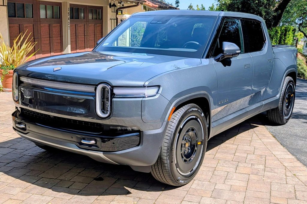 2025 Rivian R1T Adventure Edition