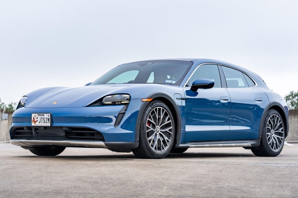 2022 Porsche Taycan 4S Cross Turismo