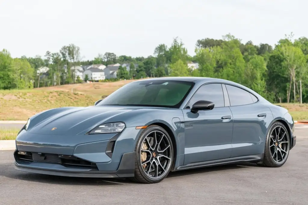 2025 Porsche Taycan Turbo GT