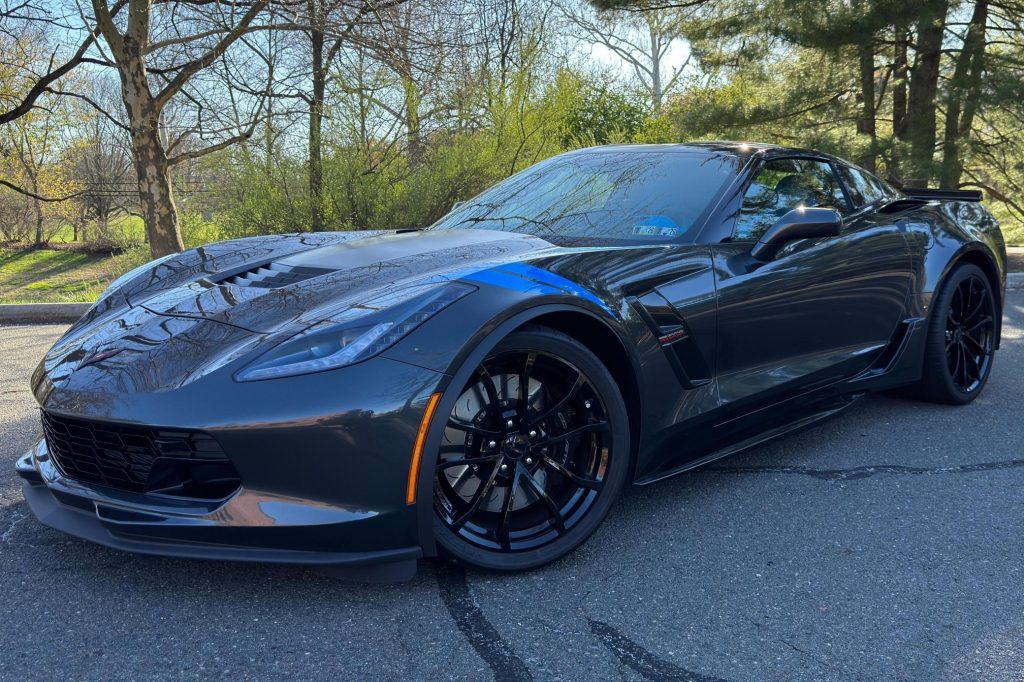 2017 Chevrolet Corvette Grand Sport Coupe Collector Edition