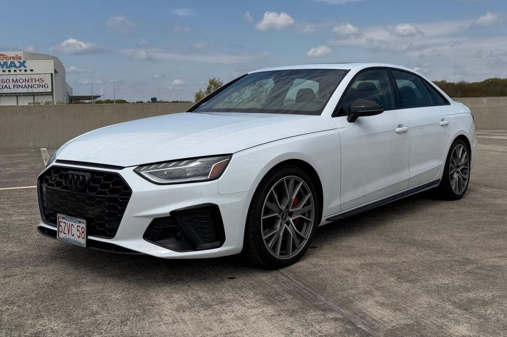 2023 Audi S4 Premium Plus
