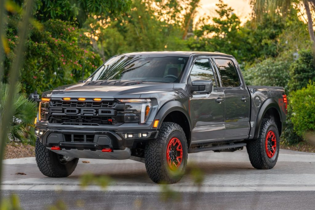 2025 Ford F-150 Raptor R