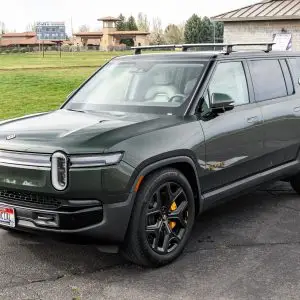 2025 Rivian R1S Ascend Tri Max