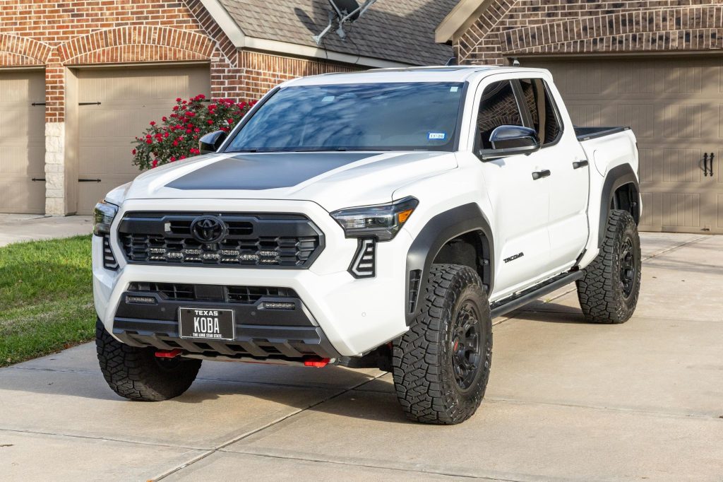 2024 Toyota Tacoma TRD Off-Road