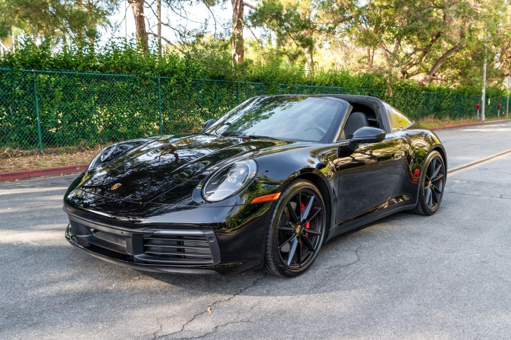 2024 Porsche 911 Targa 4S Coupe