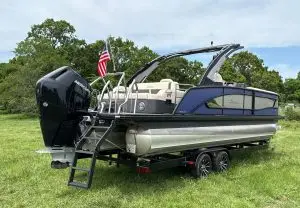 2025 Barletta L25UC Pontoon Boat - Mercury Verado Engine - B & M FS-Tandem Trailer