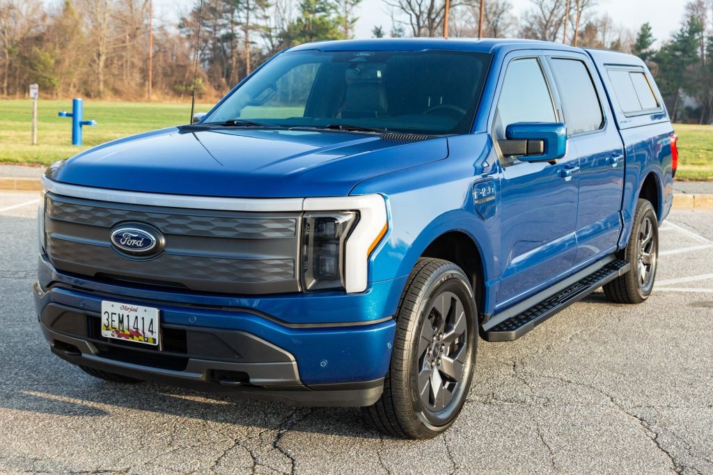 2022 Ford F-150 Lightning Lariat