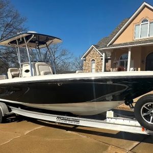 2013 Blackwood 27 CC Twin 300 Yamaha 4-Strokes - 2017 McClain Trailer Included
