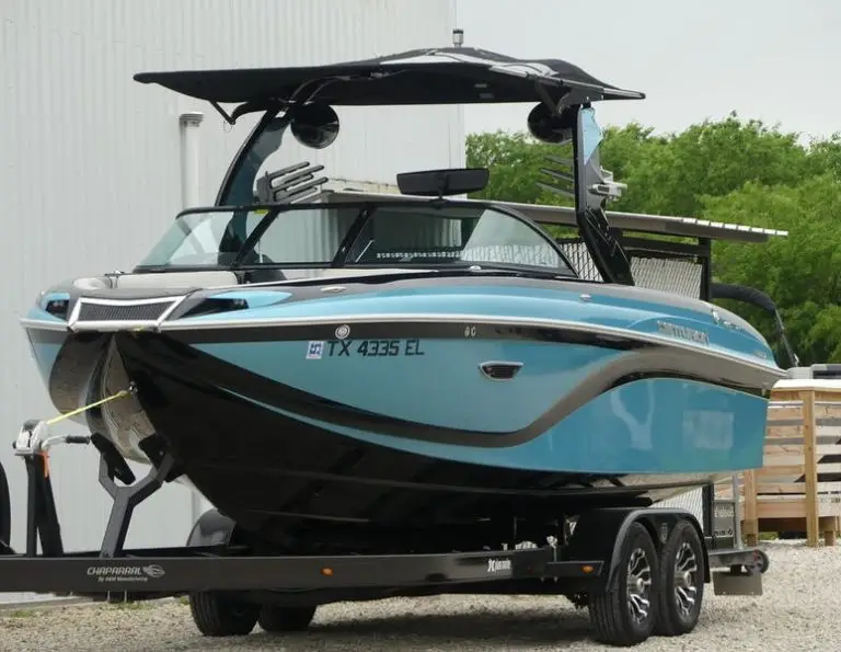 2017 Centurion Ri237 GM Marine – Chaparral Trailer