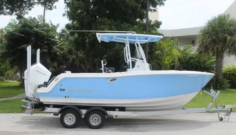 2023 Blackfin 222CC 22 ft Mercury 300 Engine, Trailer Included