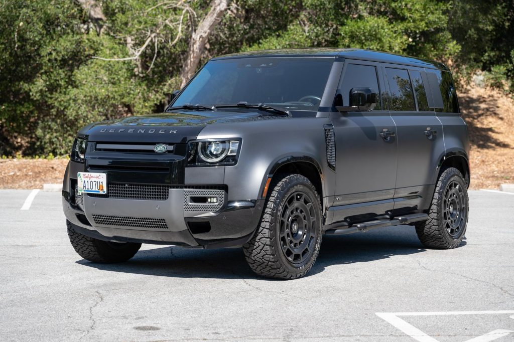 2025 Land Rover Defender 110 5.0L Supercharged V8