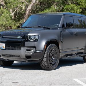 2025 Land Rover Defender 110 5.0L Supercharged V8