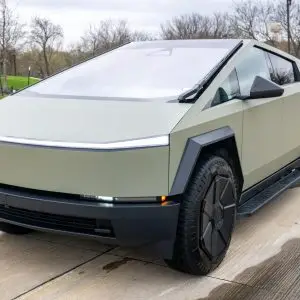 2025 Tesla Cybertruck Long Range