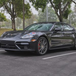 2017 Porsche Panamera Turbo
