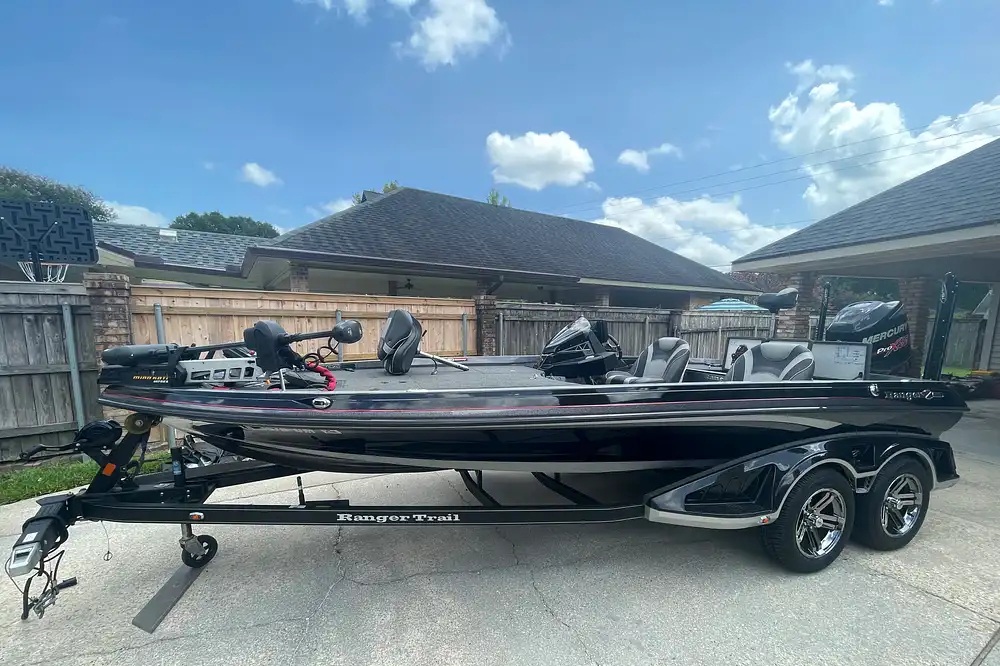 2018 Ranger Z520L 50th Anniversary Edition Bass Boat with Mercury 250 Optimax Pro XS Engine and 2018 RangerTrail Trailer