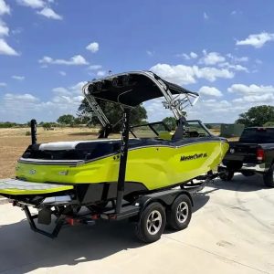 2021 Mastercraft NXT 20 Primium 20-foot tow boat, Ilmor 6.0L MPI inboard engine & 2017 Mastercraft Trailer