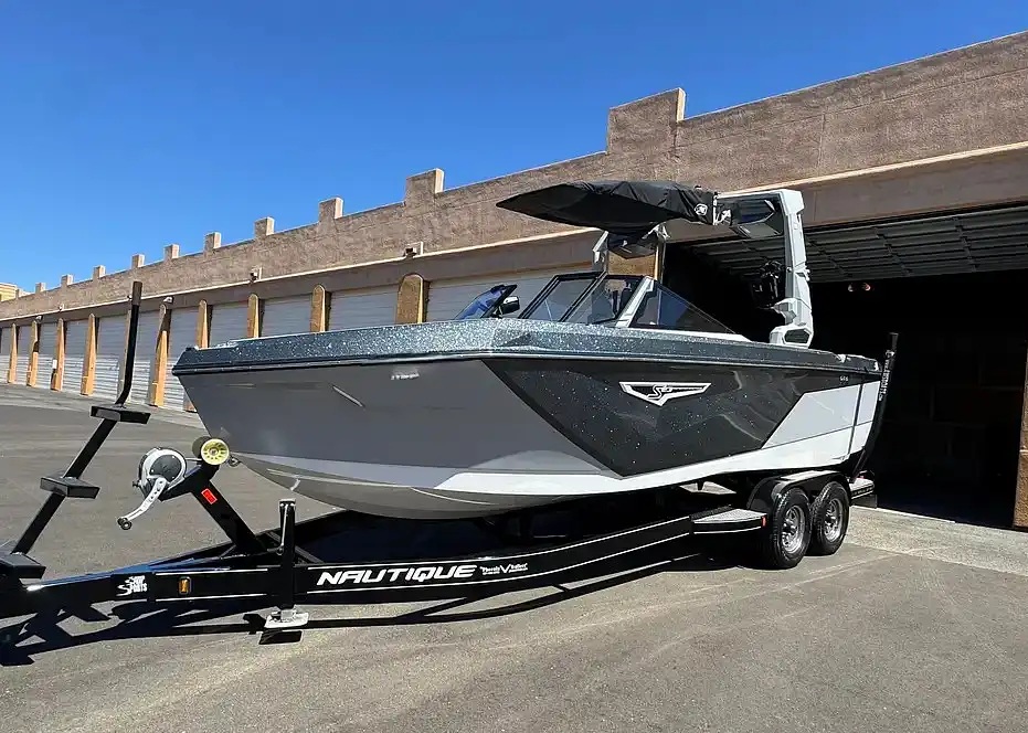 2024 Correct Craft Super Air Nautique S23 (3 Years Warranty Left), 2024 PCM ZZ5 355 hp Engine & 2024 Phoenix Trailer Included
